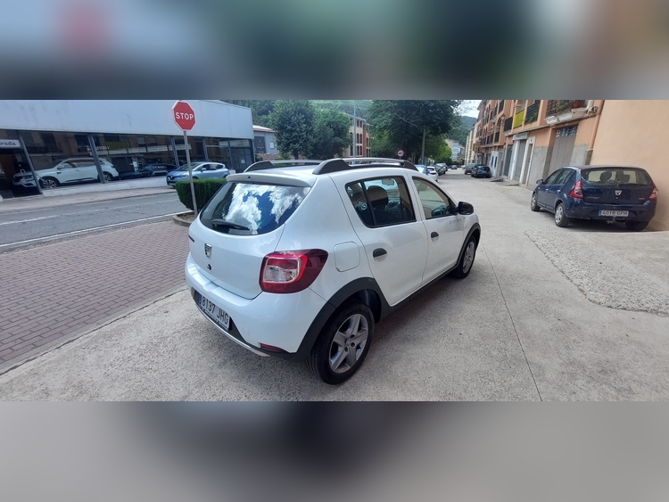 Dacia Sandero Stepway 1.5 dci 90cv foto 8